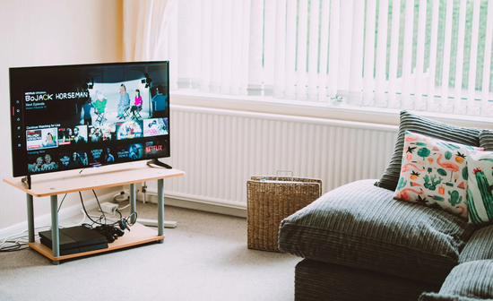 Epiplosi tileoptikes seires