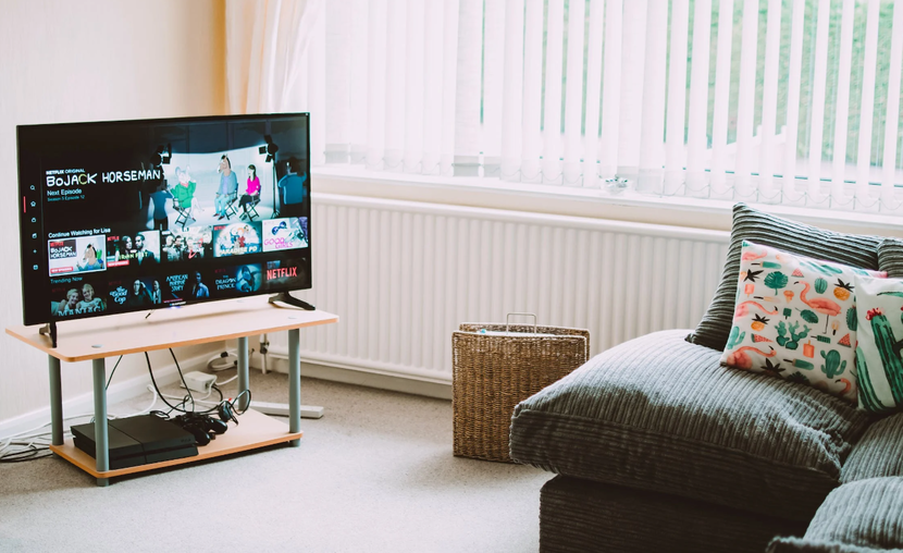 Epiplosi tileoptikes seires