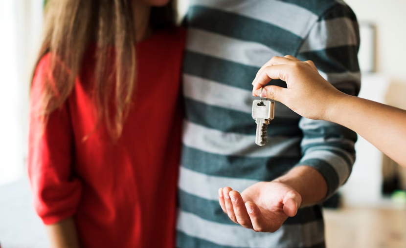 Enoikiazomeni katoikia