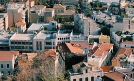 Idaniki topothesia spitioy