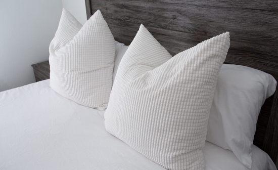 4 kefalari krevatioy