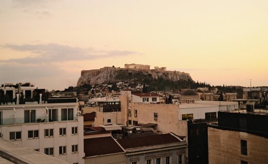 Athens ependiseis akinita