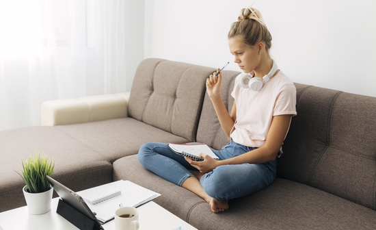 Foititiko spiti foititis