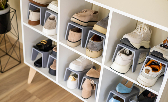 Papoytsia eisodos spitioy