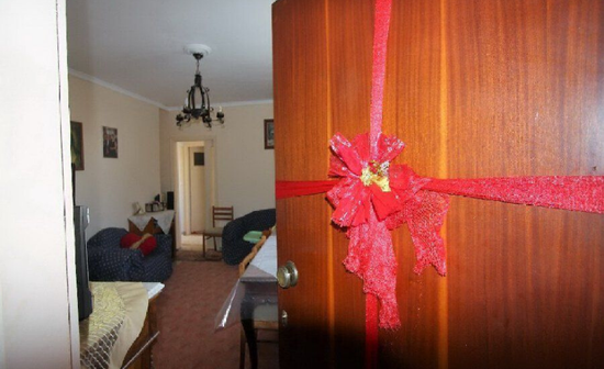 Pragmatikes aggelies spition