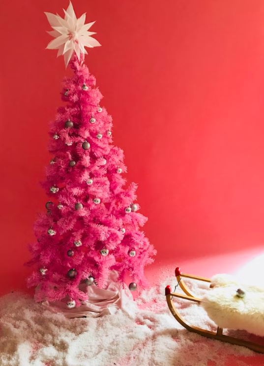 ροζ χριστουγεννιάτικο δέντρο