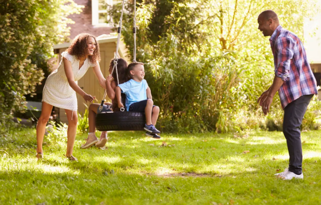 κούνια από ελαστικά