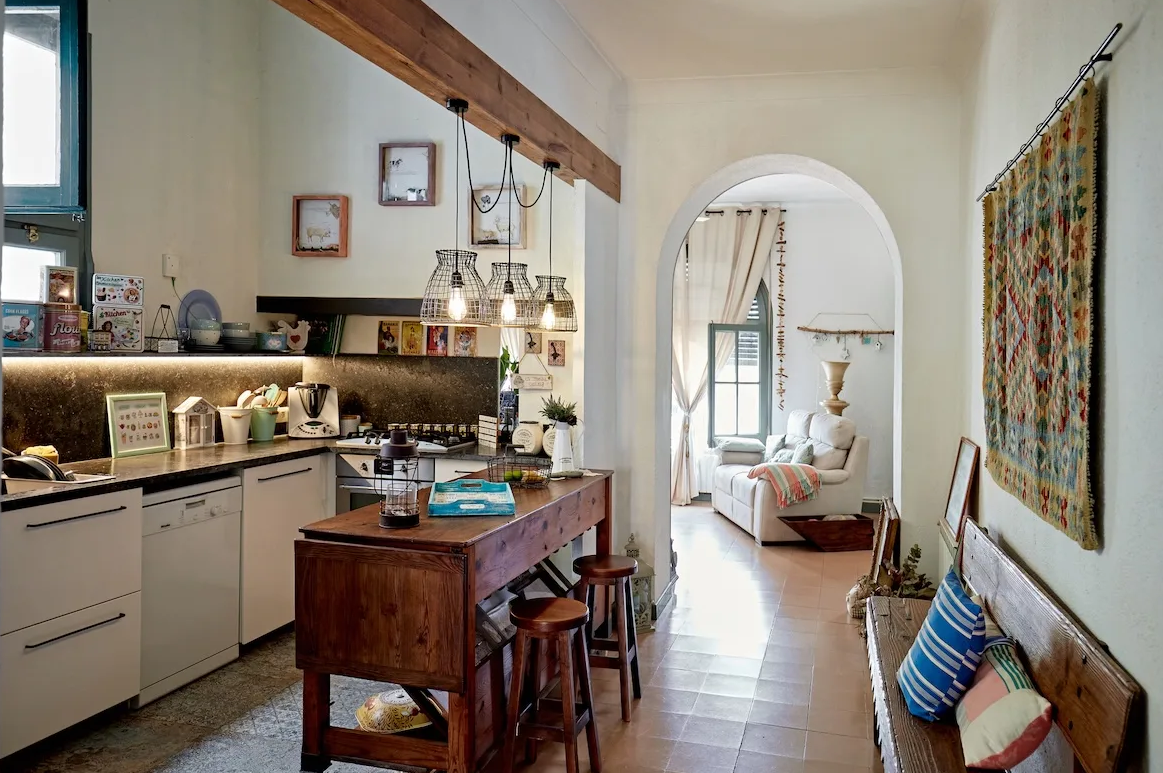 κουζίνα σε tudor style